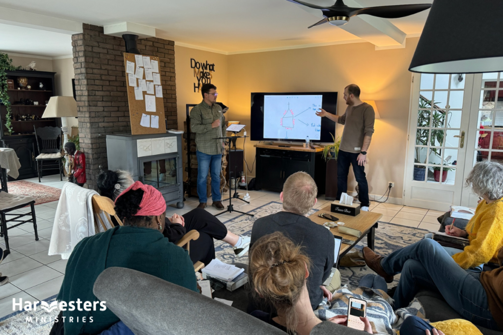 Disciple Makers session. Harvesters Ministries