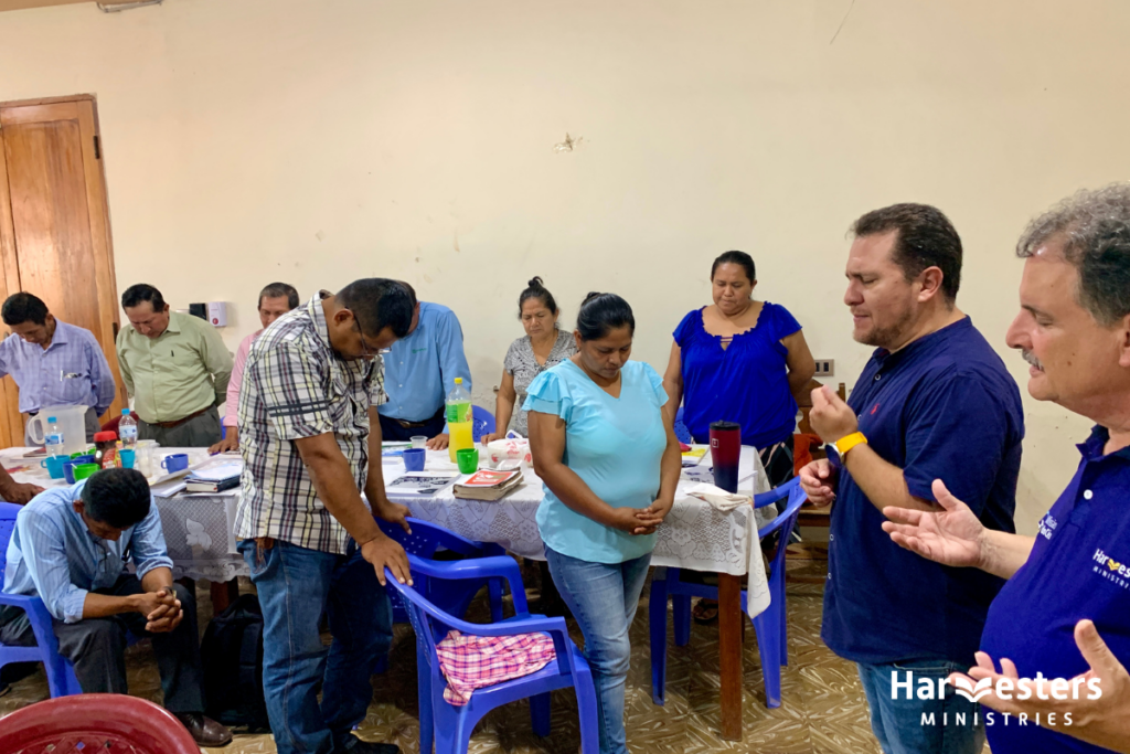 Kick Off Riberalta praying. Harvesters Ministries