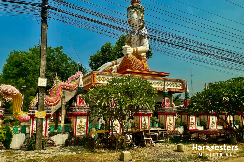 Statue. Harvesters Ministries